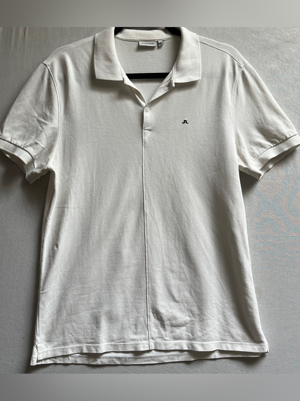 J. Lindeberg Men's Cream White Golf Polo Shirt Embroidered Logo Size M